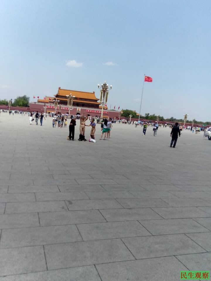 河南信阳三姐妹裸体天安门救女救儿喊冤！谁来管？